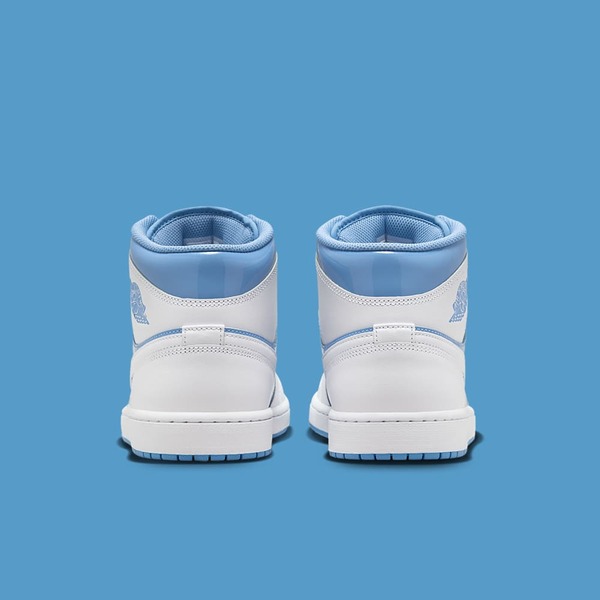 Air Jordan 1 Mid Legend Blue Shiny patent leather in radiant blue